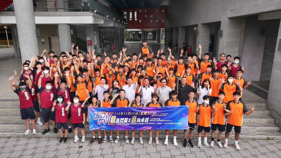 聖火隊返回學校