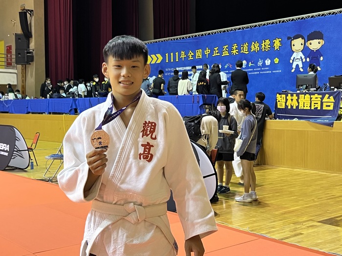 國中男子組第六級第三名 張友鐿908 班(取得112全中運參賽資格)